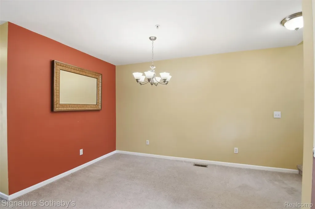 1091 Beaver Run Troy City MI 48083