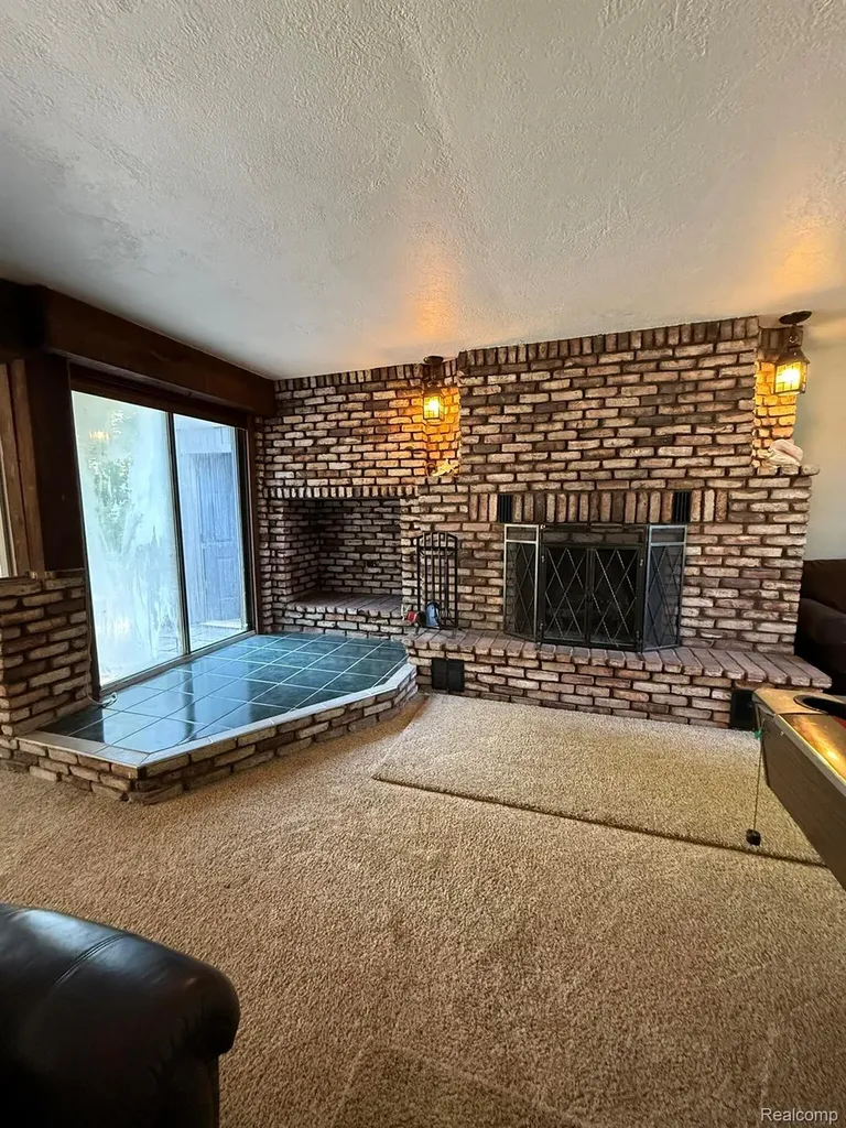 26800 Ballard Street Harrison Charter Township MI 48045