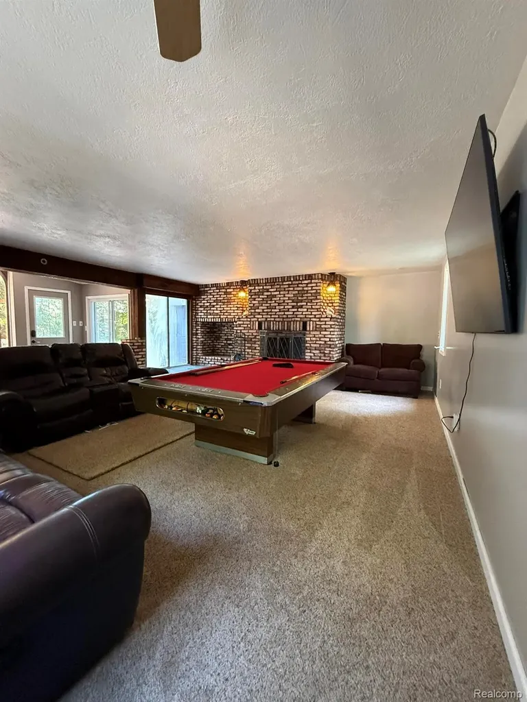 26800 Ballard Street Harrison Charter Township MI 48045