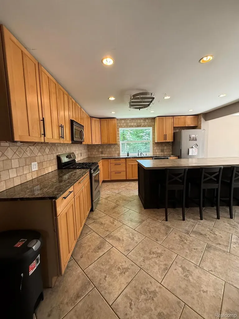 26800 Ballard Street Harrison Charter Township MI 48045