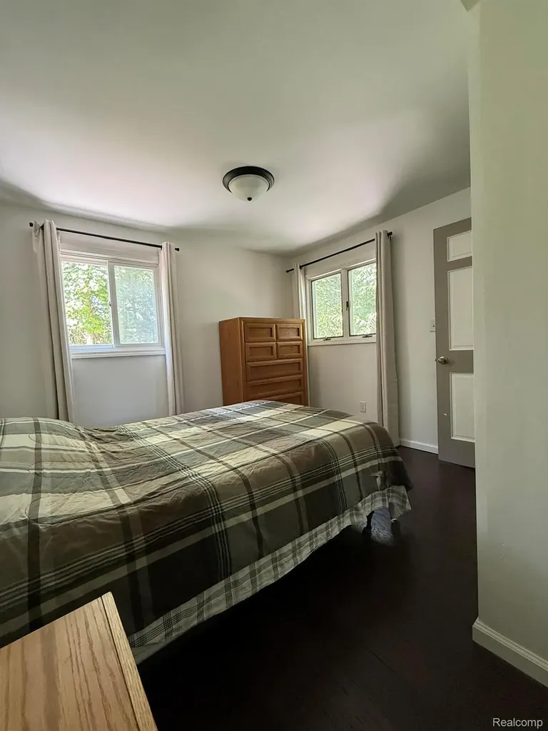 26800 Ballard Street Harrison Charter Township MI 48045