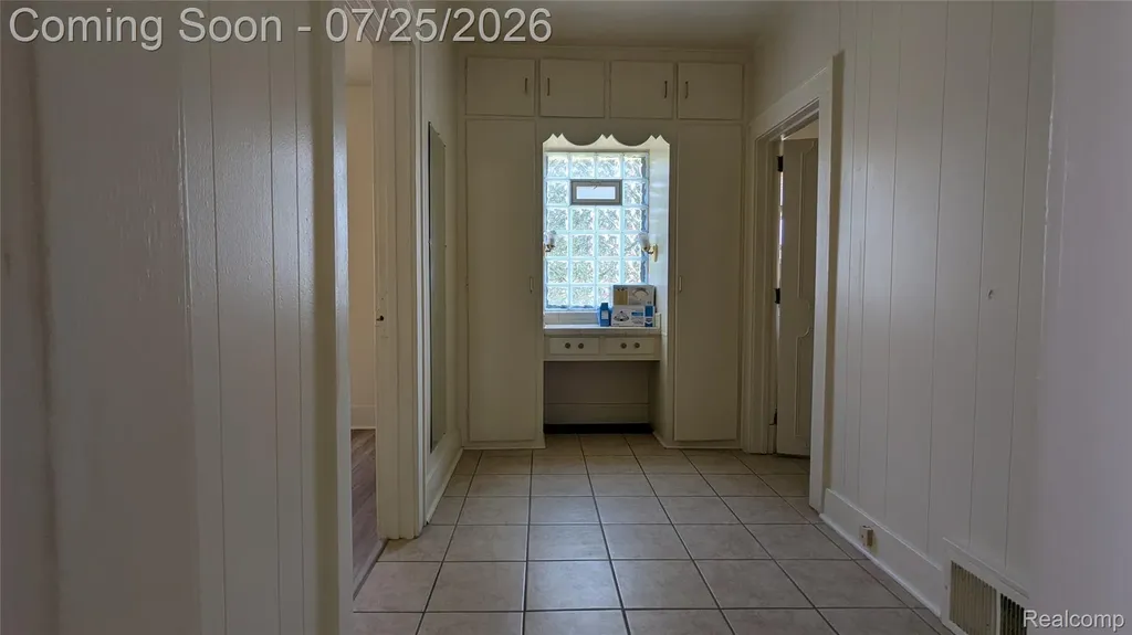 463 Raeburn Street Pontiac City MI 48342