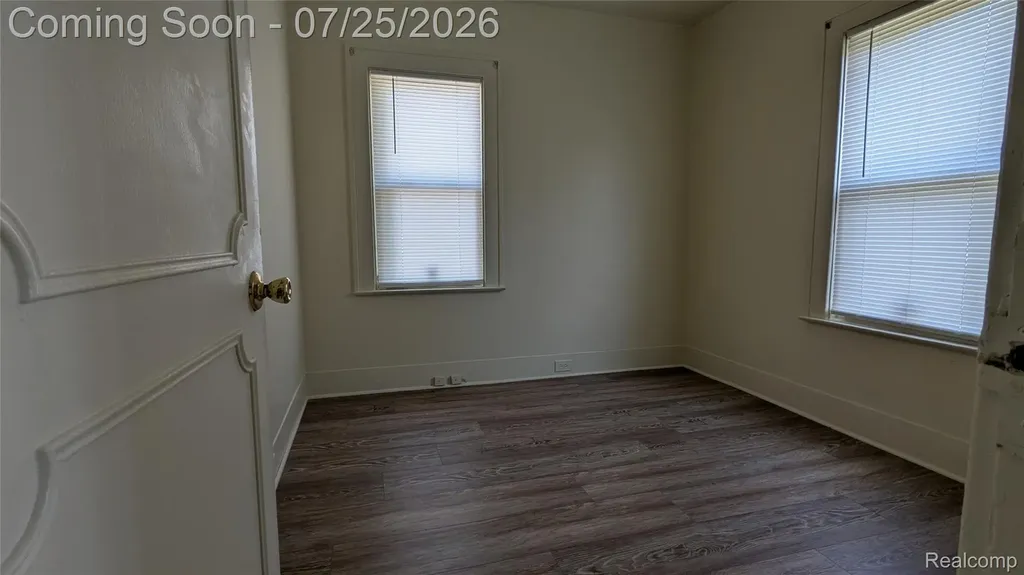 463 Raeburn Street Pontiac City MI 48342