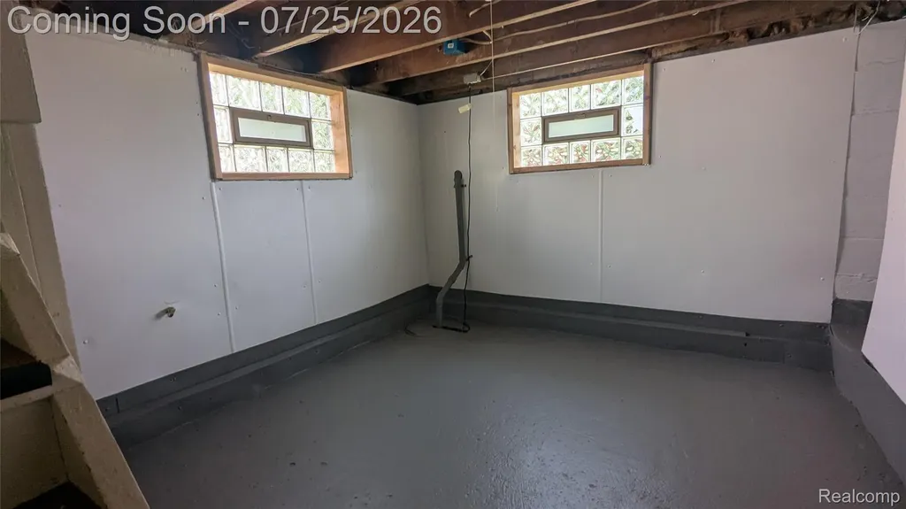 463 Raeburn Street Pontiac City MI 48342