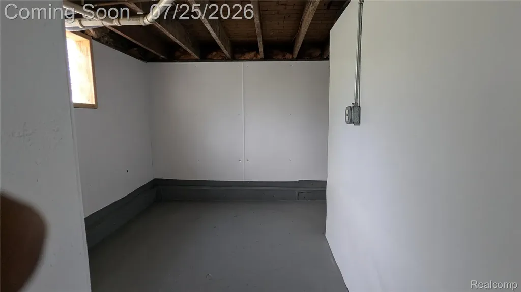 463 Raeburn Street Pontiac City MI 48342