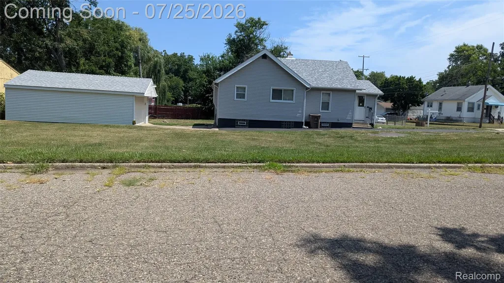 463 Raeburn Street Pontiac City MI 48342