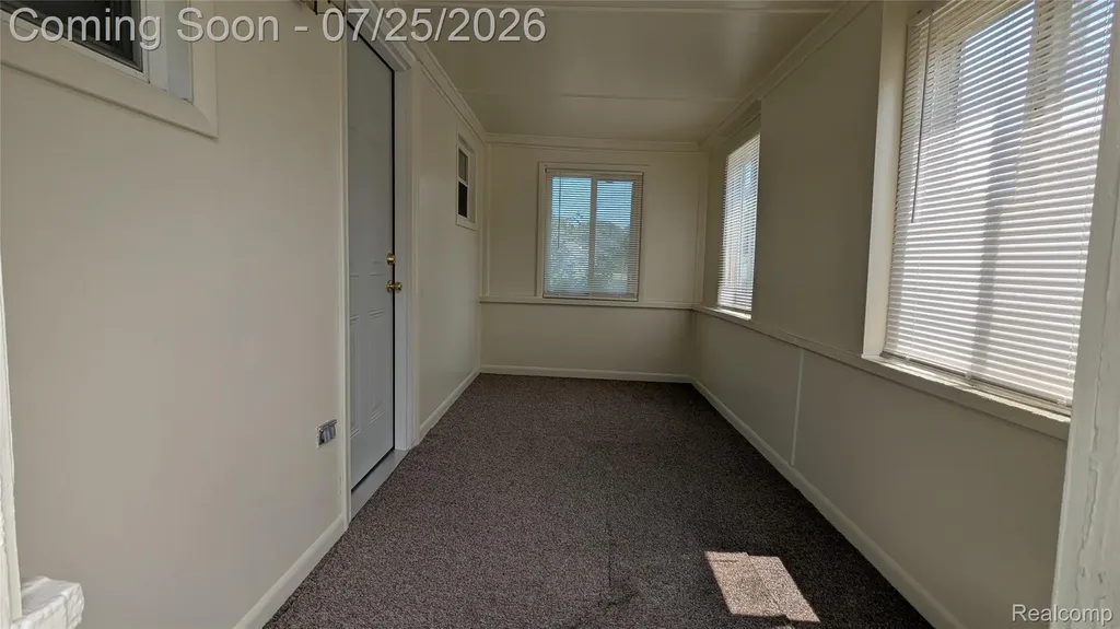 463 Raeburn Street Pontiac City MI 48342