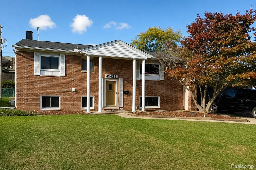 11424 Hazel Avenue Grand Blanc City MI 48439