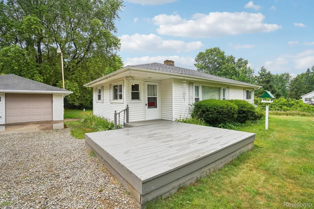 1909 Pero Lake Road Oregon Township MI 48446
