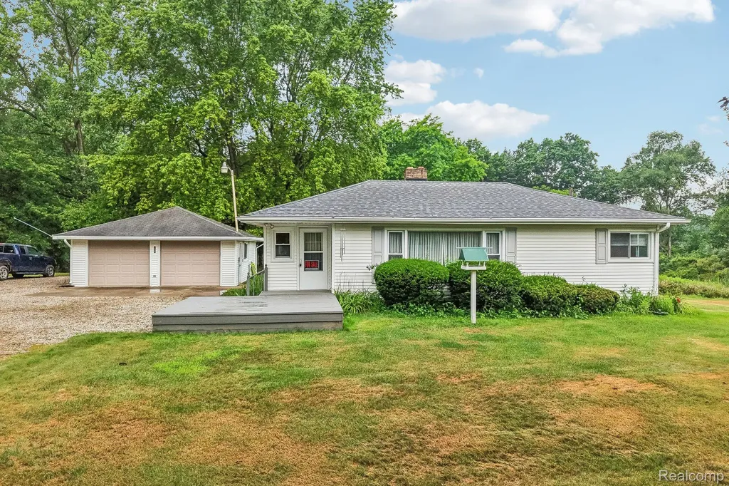 1909 Pero Lake Road Oregon Township MI 48446
