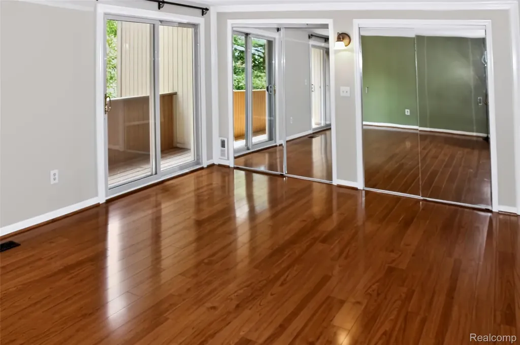 7364 Balsam Court Unit 32 West Bloomfield Charter Township MI 48322