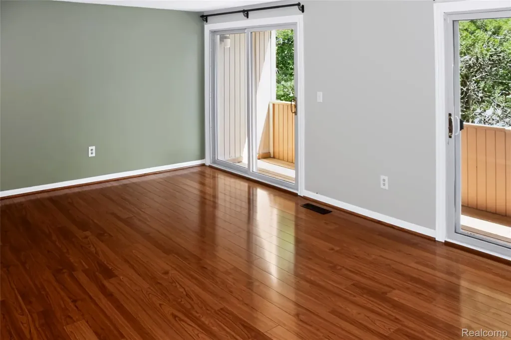 7364 Balsam Court Unit 32 West Bloomfield Charter Township MI 48322