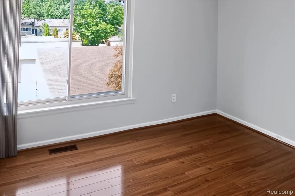 7364 Balsam Court Unit 32 West Bloomfield Charter Township MI 48322