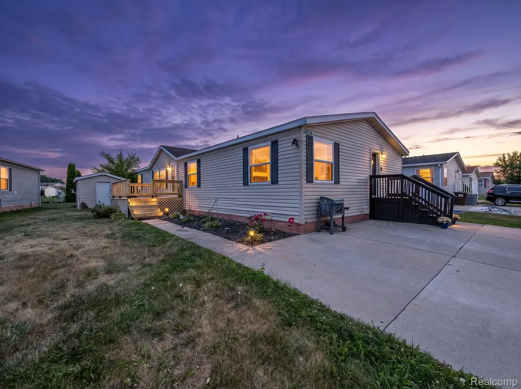 938 Tanner Landing Raisinville Township MI 48161