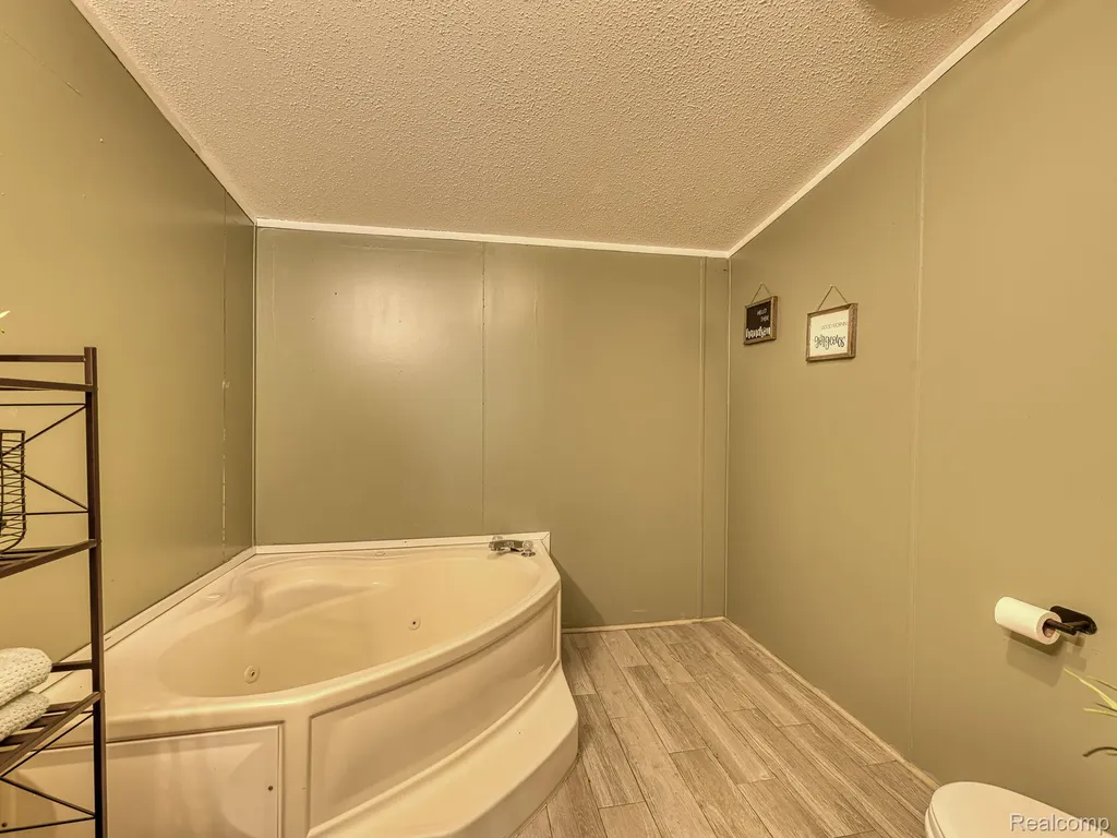 938 Tanner Landing Raisinville Township MI 48161
