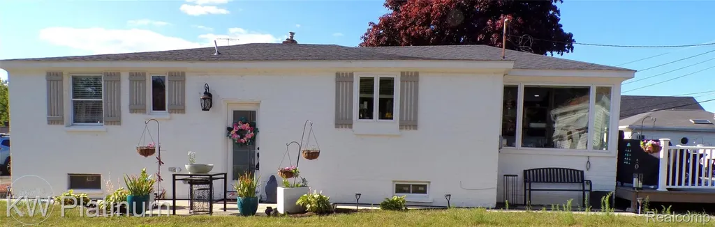 7146 Hillcrest Drive Burtchville Township MI 48059