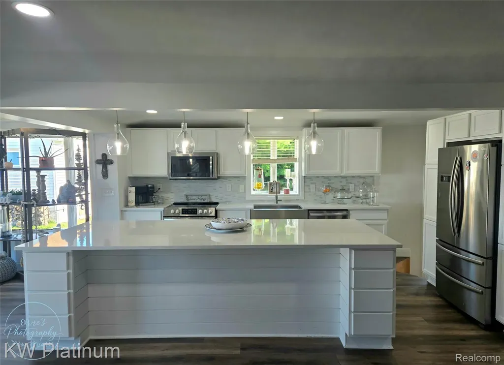 7146 Hillcrest Drive Burtchville Township MI 48059