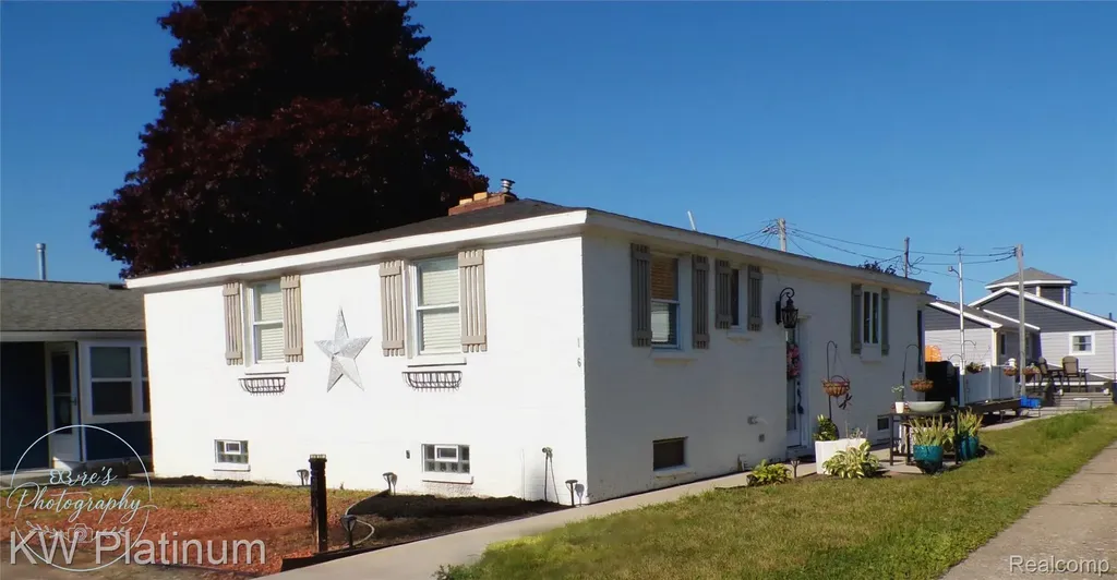 7146 Hillcrest Drive Burtchville Township MI 48059