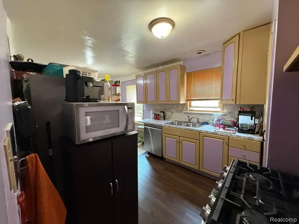 6741 Vaughan Street Detroit City MI 48228