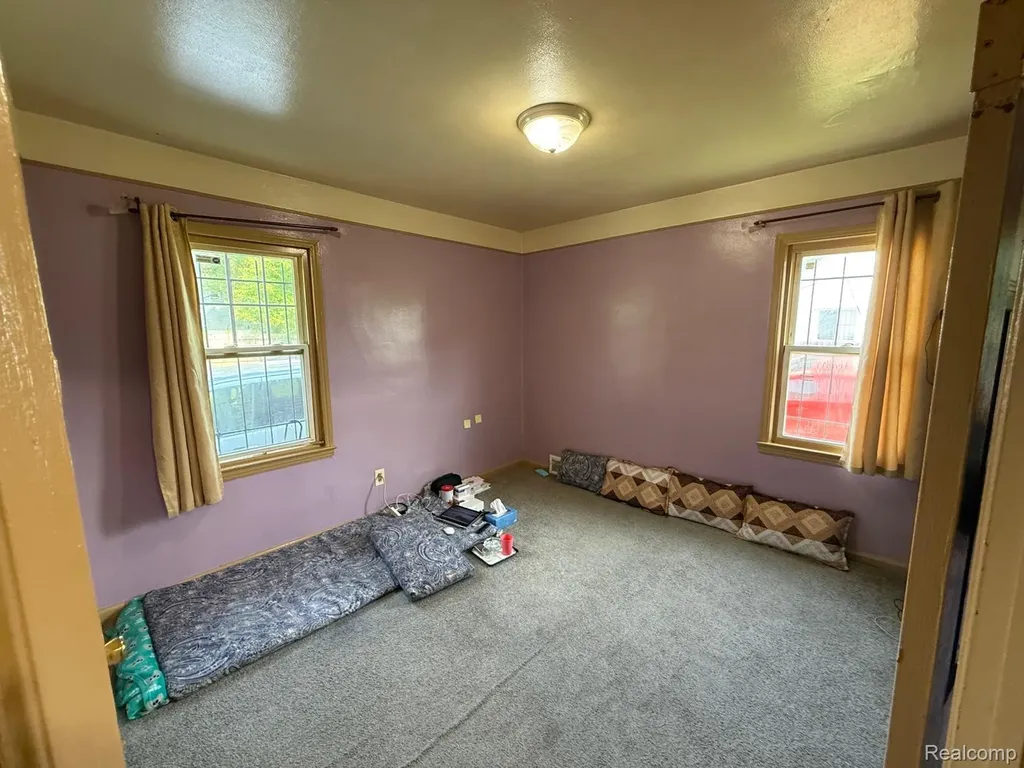 6741 Vaughan Street Detroit City MI 48228