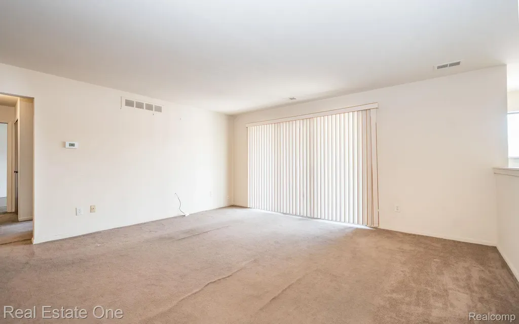 23788 Village House Drive N Southfield City MI 48033