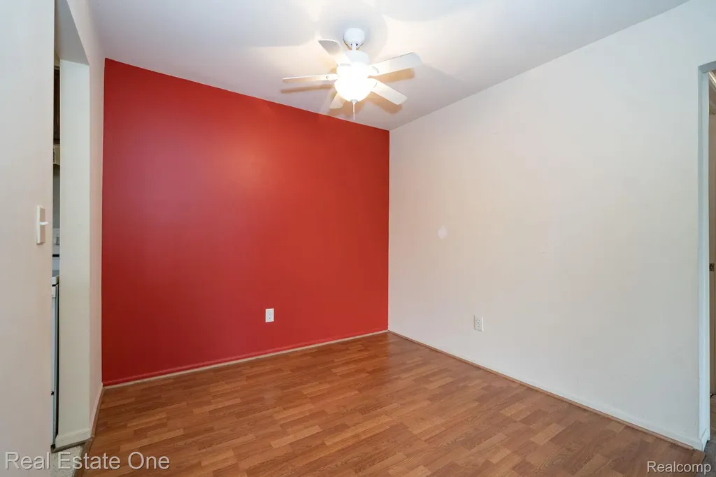 23788 Village House Drive N Southfield City MI 48033
