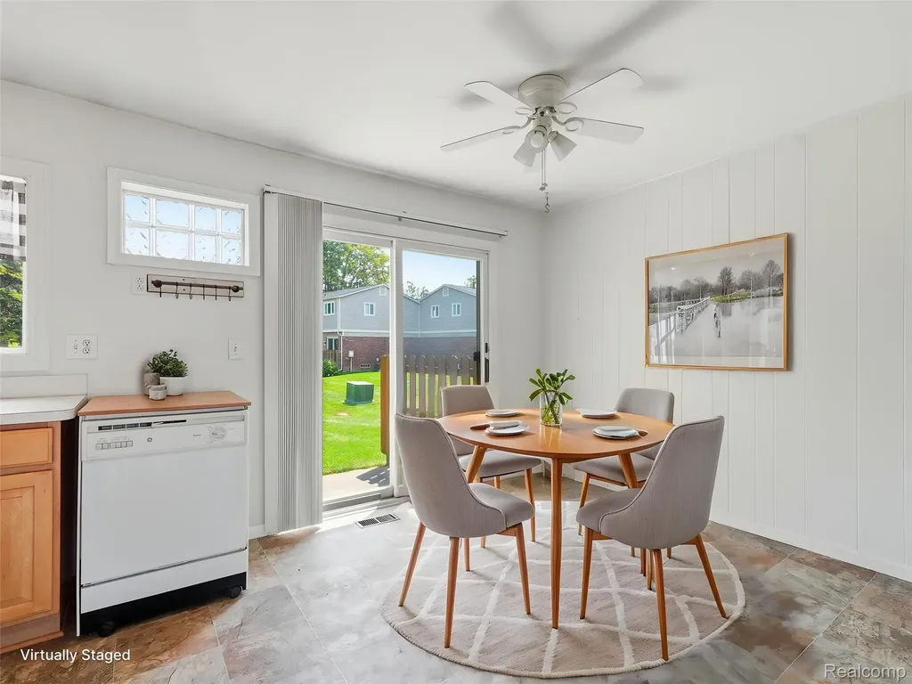 37136 Charter Oaks Boulevard Clinton Charter Township MI 48036