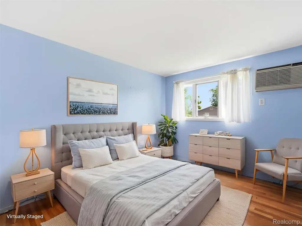37136 Charter Oaks Boulevard Clinton Charter Township MI 48036