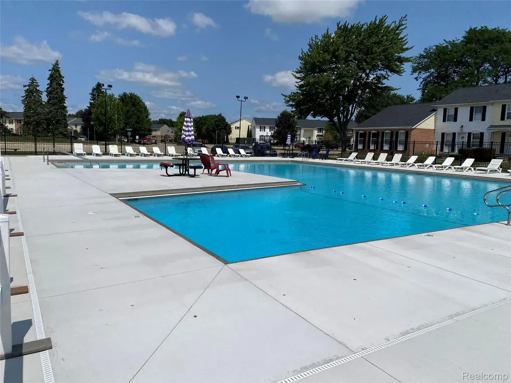 37136 Charter Oaks Boulevard Clinton Charter Township MI 48036