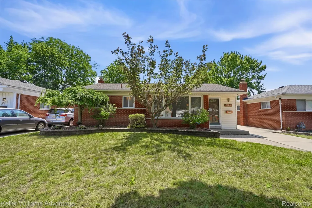 25123 Ward Street Taylor City MI 48180