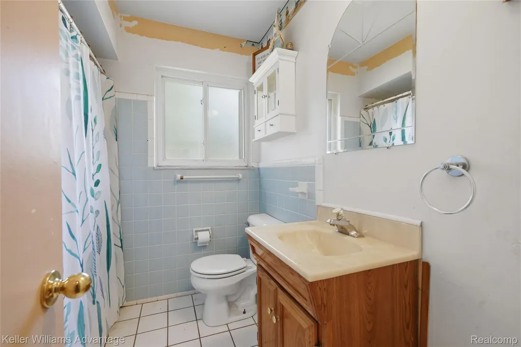 25123 Ward Street Taylor City MI 48180