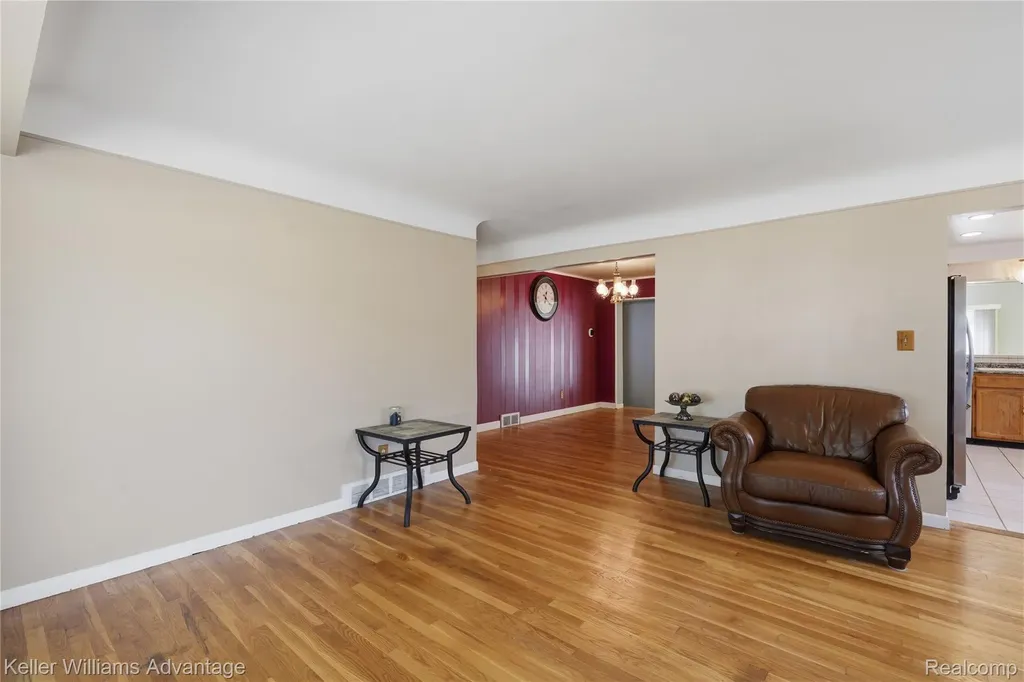 25123 Ward Street Taylor City MI 48180