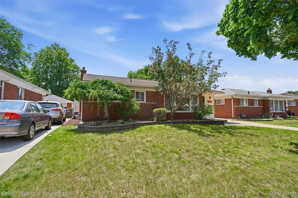 25123 Ward Street Taylor City MI 48180