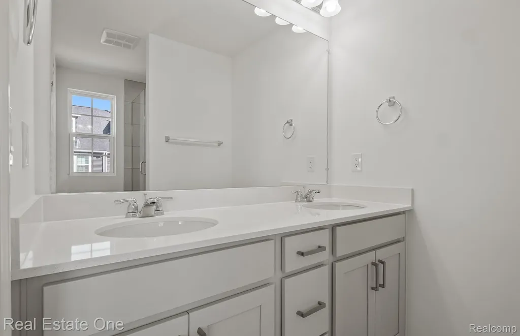 340 N Sydney Court Plymouth City MI 48170