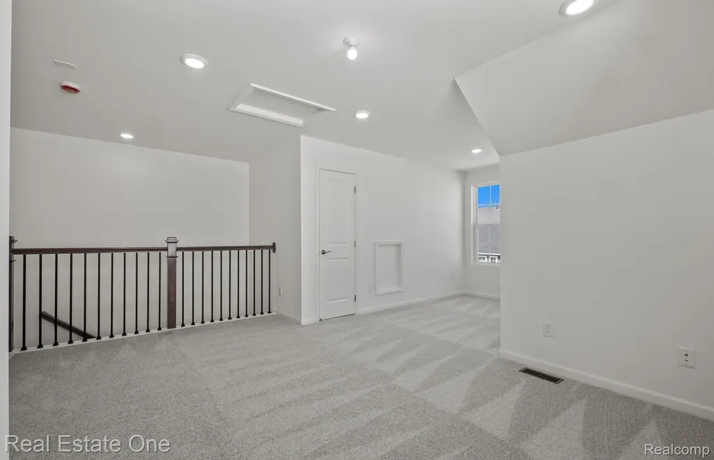 340 N Sydney Court Plymouth City MI 48170