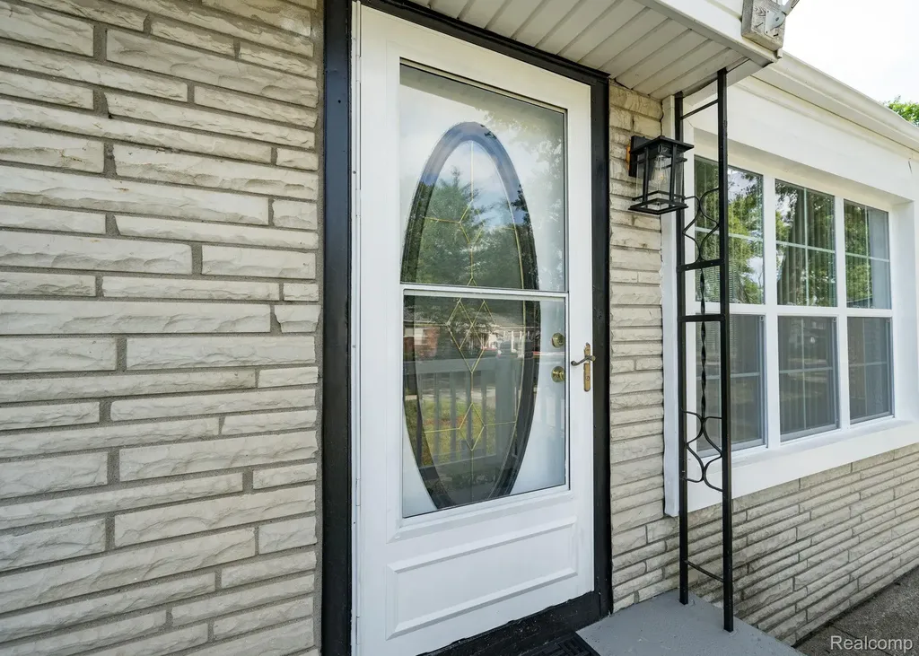 15430 Bramell Street Detroit City MI 48223