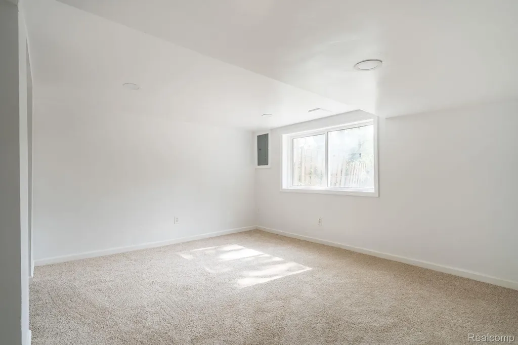15430 Bramell Street Detroit City MI 48223