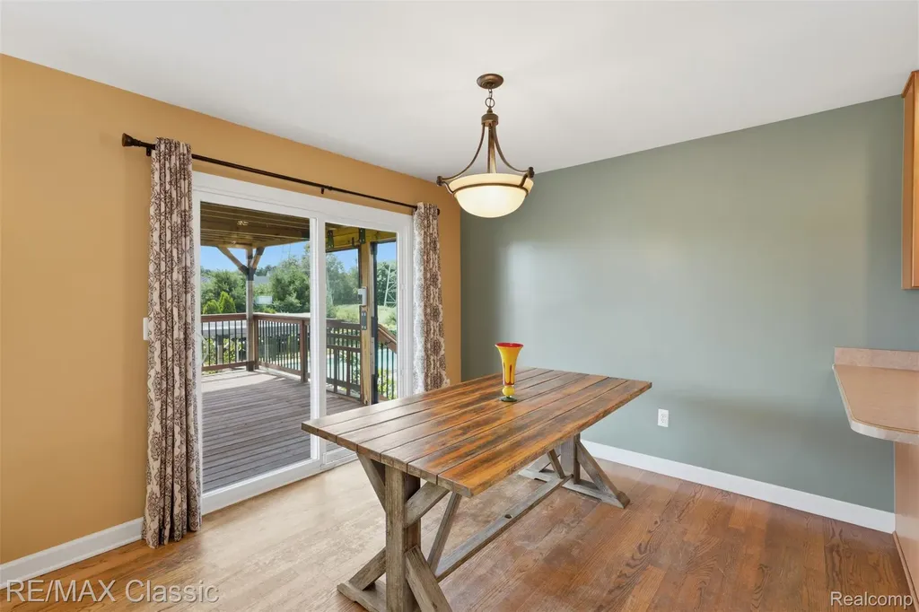 6340 Stonewood Drive White Lake Charter Township MI 48383