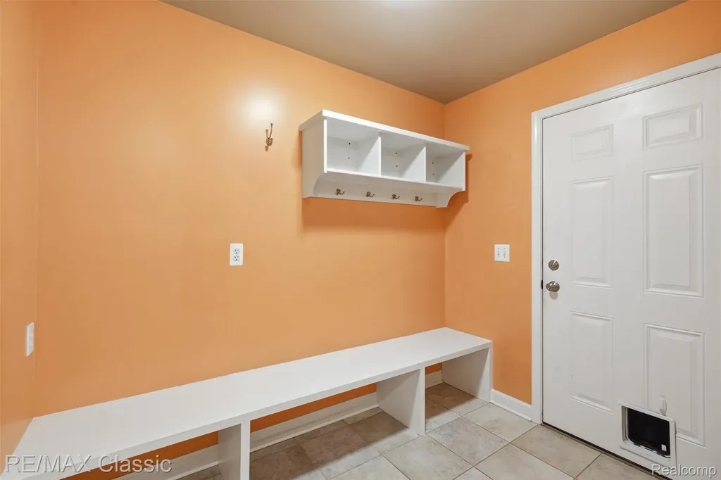 6340 Stonewood Drive White Lake Charter Township MI 48383