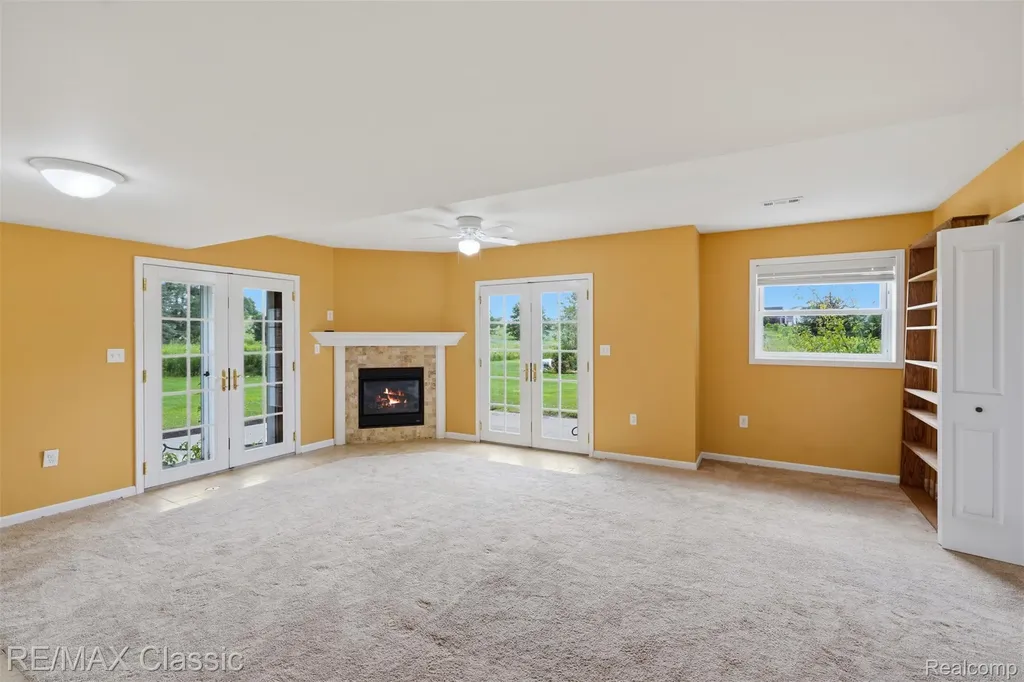 6340 Stonewood Drive White Lake Charter Township MI 48383