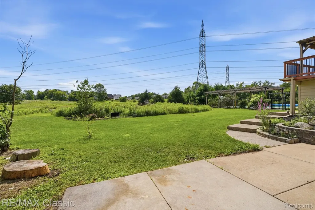 6340 Stonewood Drive White Lake Charter Township MI 48383