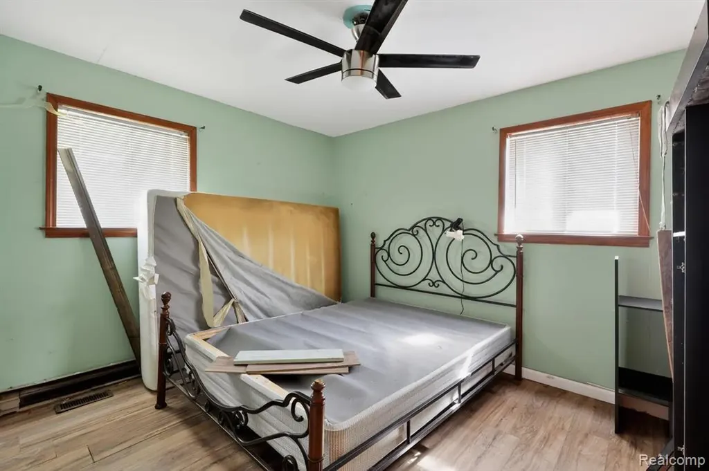 6718 Colf Road Exeter Township MI 48117