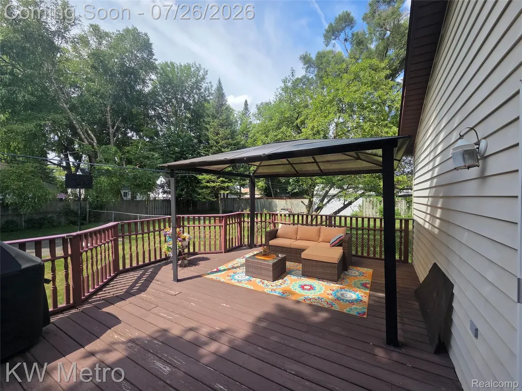 926 Bauman Avenue Royal Oak City MI 48073