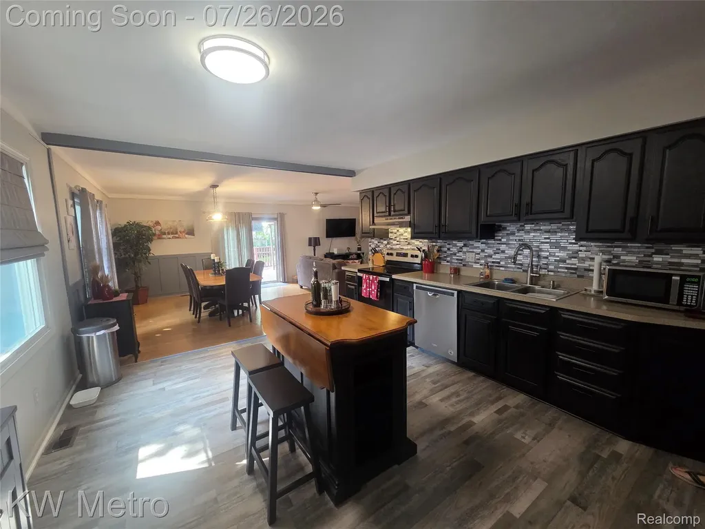 926 Bauman Avenue Royal Oak City MI 48073