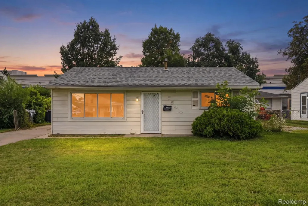 7546 Pine Street Taylor City MI 48180
