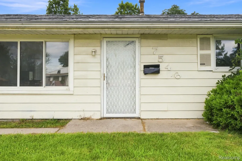 7546 Pine Street Taylor City MI 48180