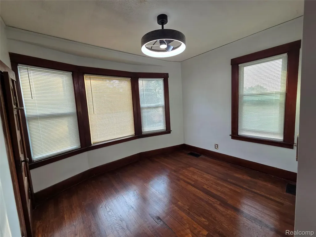 170 Geneva Street Highland Park City MI 48203