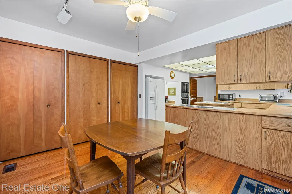 32674 Bingham Lane Bingham Farms Village MI 48025