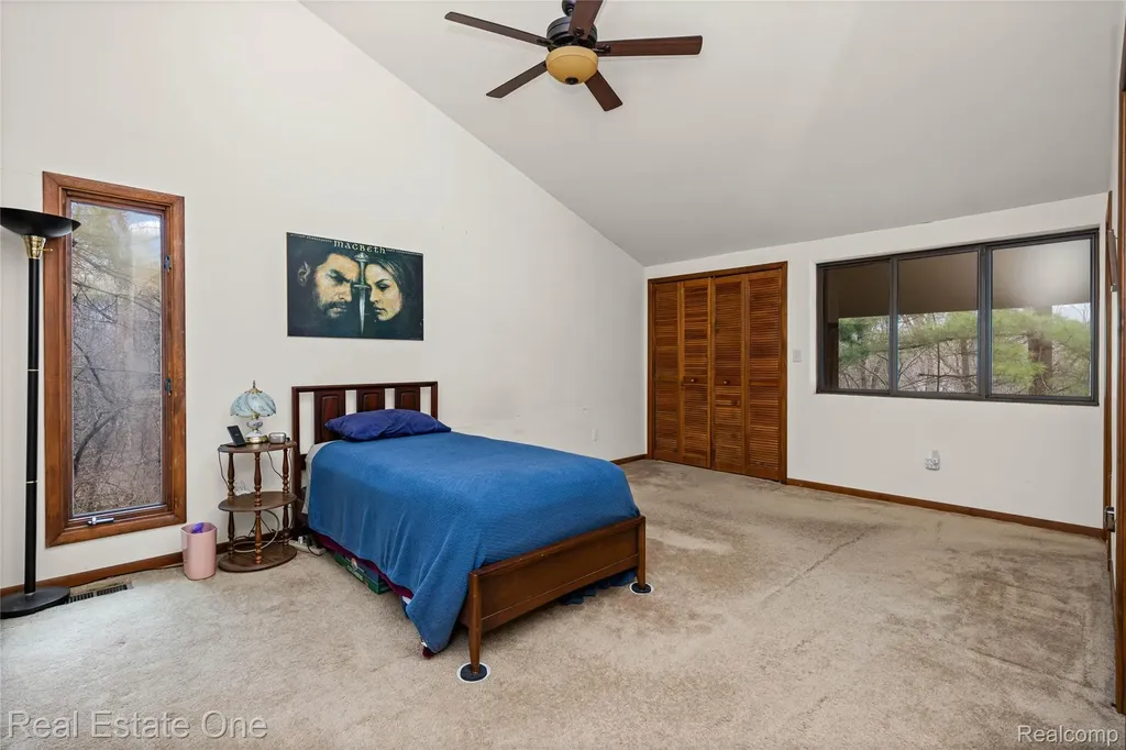 32674 Bingham Lane Bingham Farms Village MI 48025