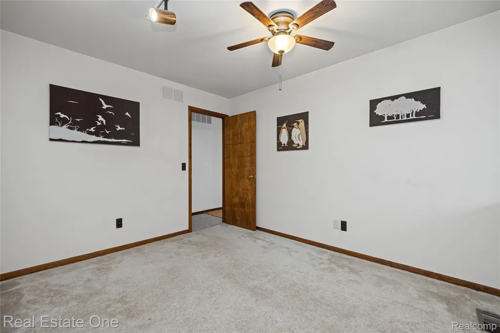 32674 Bingham Lane Bingham Farms Village MI 48025